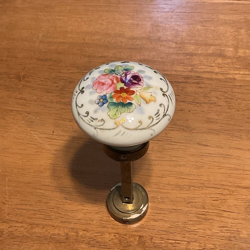 Antique Style Ceramic Floral Door Knob - White Multicolor Glossy Parts - Picture 1 of 7